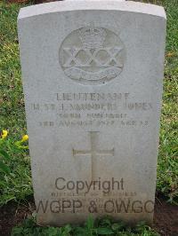 Dar Es Salaam War Cemetery - Saunders-Jones, Henry St. John